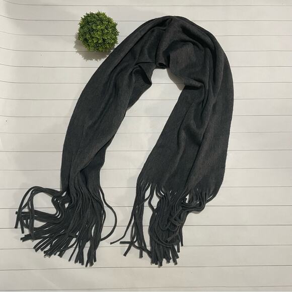 Lucky Brand Dark‎ Charcoal Gray Long Fringe Soft Cozy Scarf Women’s One Size - Picture 2 of 9